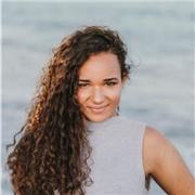 Chica joven estudiante de segundo año de bachillerato con gran pasión por los idiomas y nivel B2 en ingles doy clases a niños desde primaria hasta primero de bachillerato o nivel B2- FCE